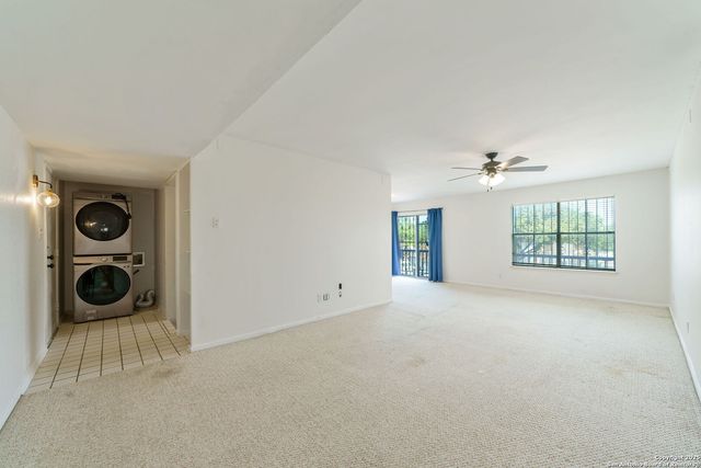 8915 Datapoint Dr Apt 37H, San Antonio, TX 78229