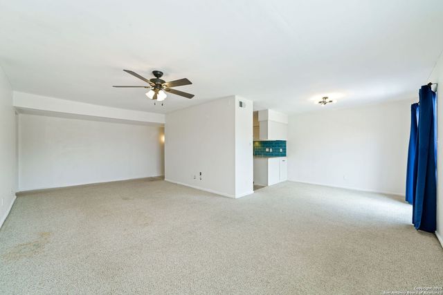 8915 Datapoint Dr Apt 37H, San Antonio, TX 78229