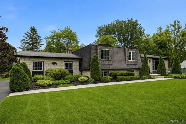 5015 Mckinley Parkway, Hamburg, NY 14075