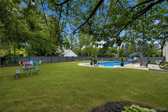 5015 Mckinley Parkway, Hamburg, NY 14075