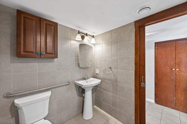 3916 Main Street NE, Columbia Heights, MN 55421