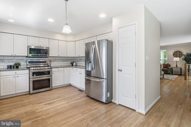 17 BOYNE CT, Lutherville Timonium, MD 21093