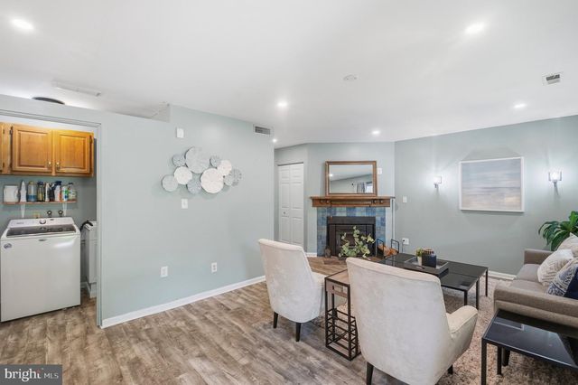 17 BOYNE CT, Lutherville Timonium, MD 21093