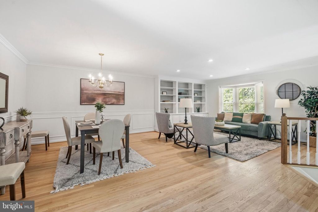 Image 10 of property listing at 17 BOYNE CT, Lutherville Timonium, MD 21093