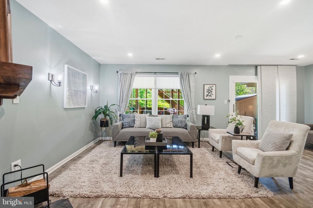 Image 32 of property listing at 17 BOYNE CT, Lutherville Timonium, MD 21093