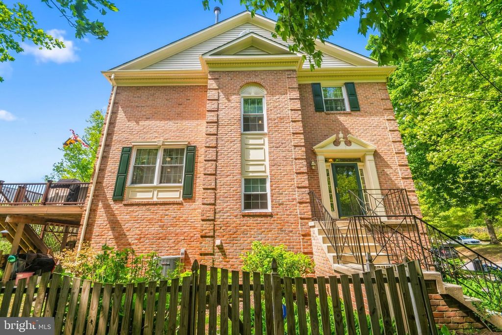 Image 38 of property listing at 17 BOYNE CT, Lutherville Timonium, MD 21093