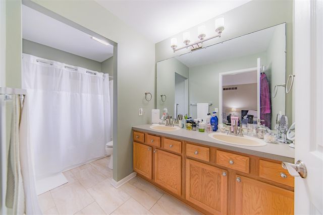 7803 Hampton Court, Ypsilanti, MI 48197