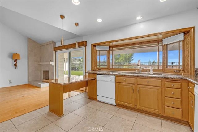 551 S Paseo Lucero, Anaheim, CA 92807
