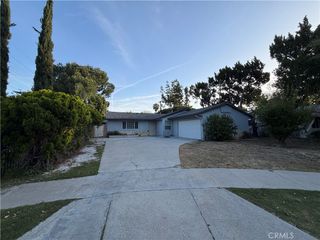 18815 Arminta, Reseda, CA 91335