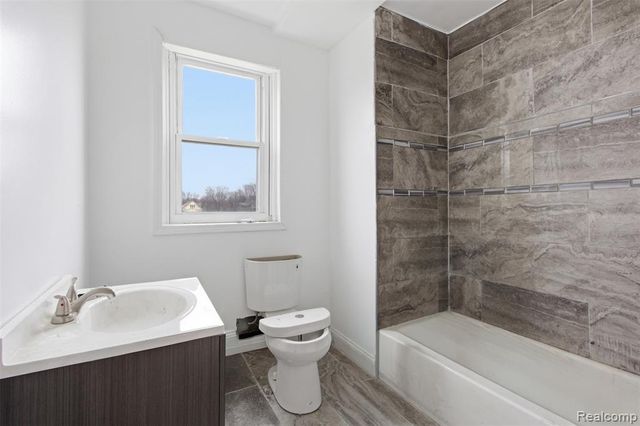 3109 E Canfield Street, Detroit, MI 48207