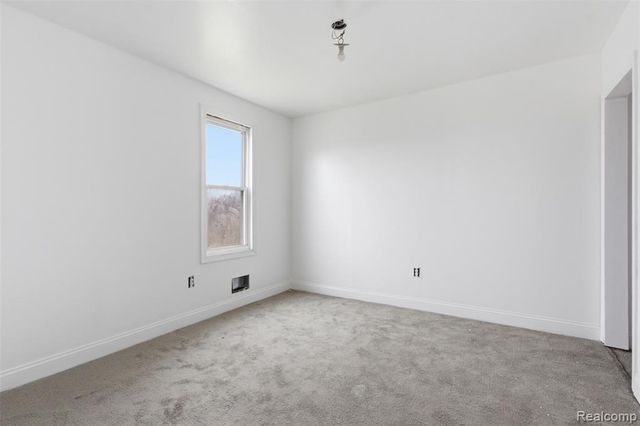 3109 E Canfield Street, Detroit, MI 48207