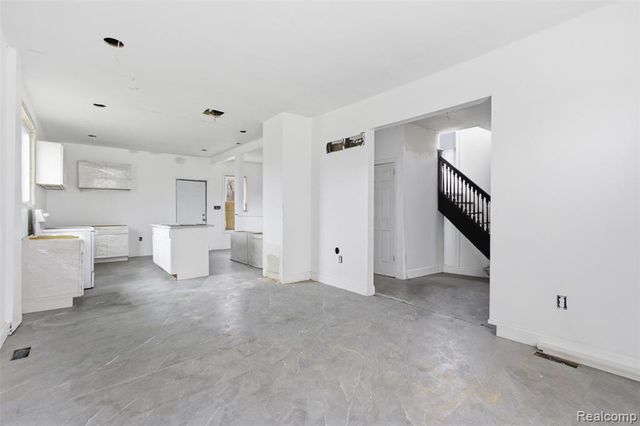 3109 E Canfield Street, Detroit, MI 48207