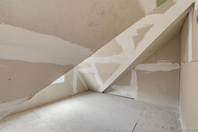 3109 E Canfield Street, Detroit, MI 48207