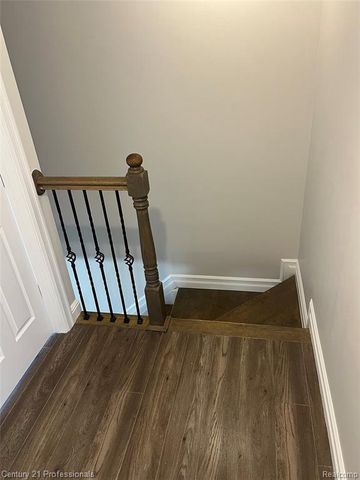 16808 Kingsbrooke Drive, Clinton Township, MI 48038