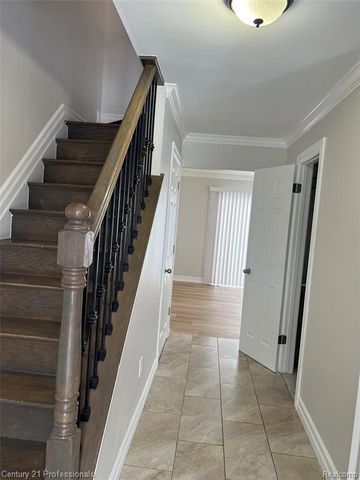 16808 Kingsbrooke Drive, Clinton Township, MI 48038