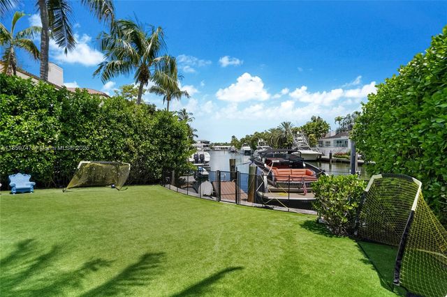 701 Bella Vista Ave, Coral Gables, FL 33156