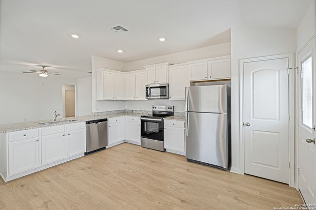 15102 Telfaire Meadow, Von Ormy, TX 78073