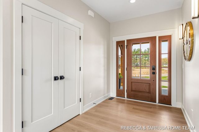 400 Sabine Drive 8, Muskegon, MI 49442