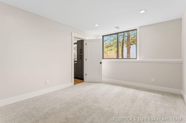 400 Sabine Drive 8, Muskegon, MI 49442