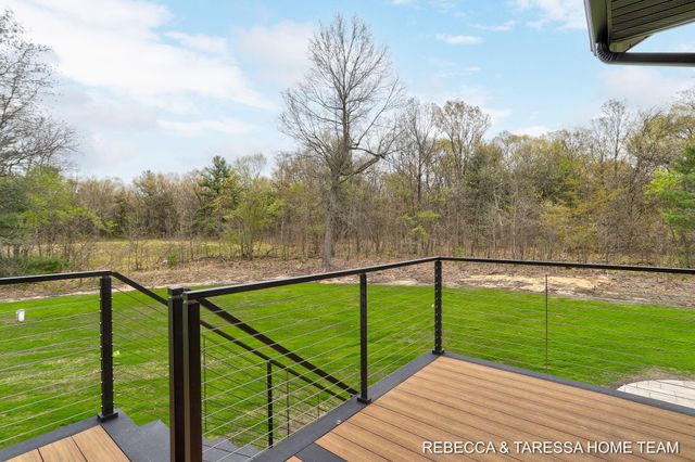 400 Sabine Drive 8, Muskegon, MI 49442