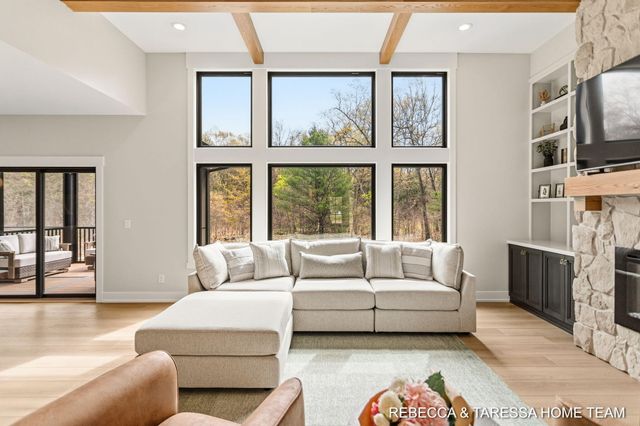 400 Sabine Drive 8, Muskegon, MI 49442