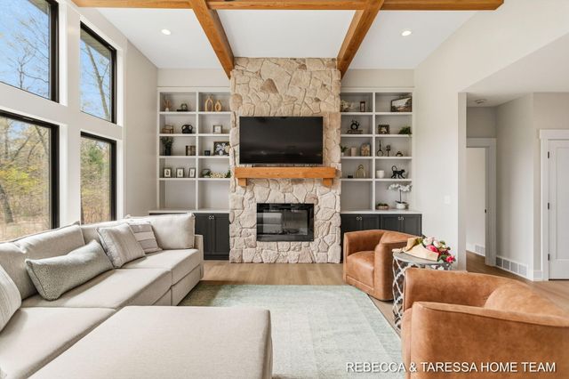 400 Sabine Drive 8, Muskegon, MI 49442