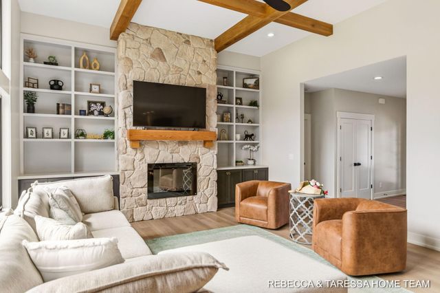 400 Sabine Drive 8, Muskegon, MI 49442