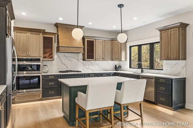 400 Sabine Drive 8, Muskegon, MI 49442
