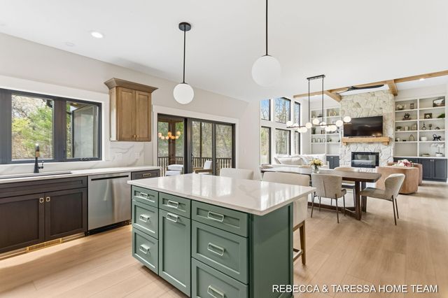400 Sabine Drive 8, Muskegon, MI 49442