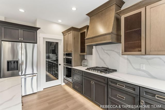 400 Sabine Drive 8, Muskegon, MI 49442