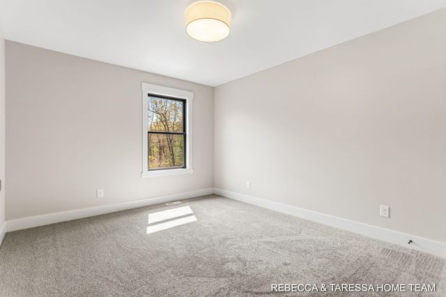 400 Sabine Drive 8, Muskegon, MI 49442