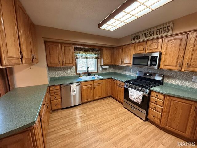 8162 Highway Mm, Hannibal, MO 63401