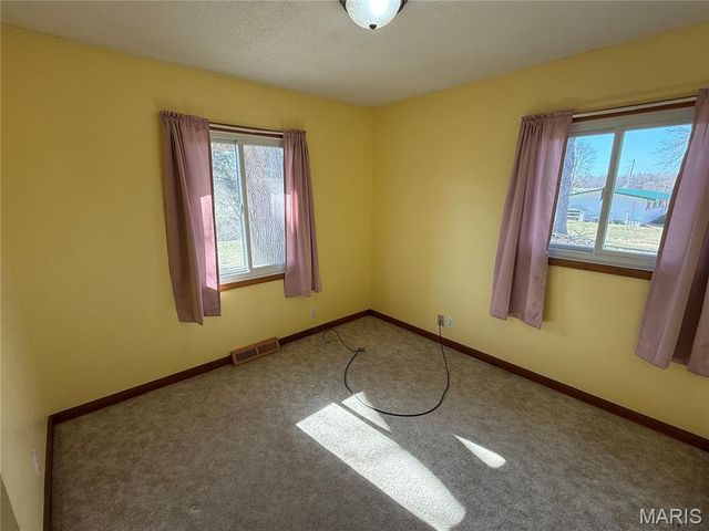 8162 Highway Mm, Hannibal, MO 63401