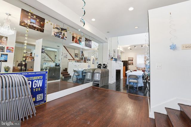 2211 WASHINGTON CIR NW, Washington, DC 20037