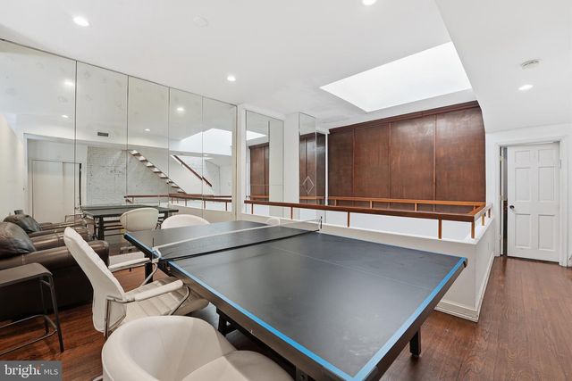 2211 WASHINGTON CIR NW, Washington, DC 20037