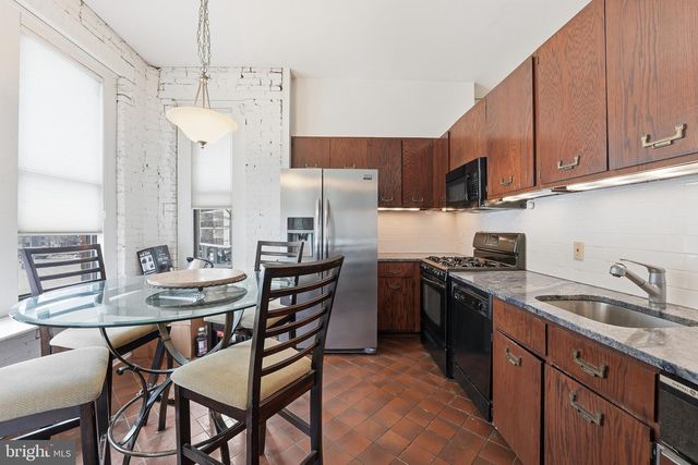 2211 WASHINGTON CIR NW, Washington, DC 20037