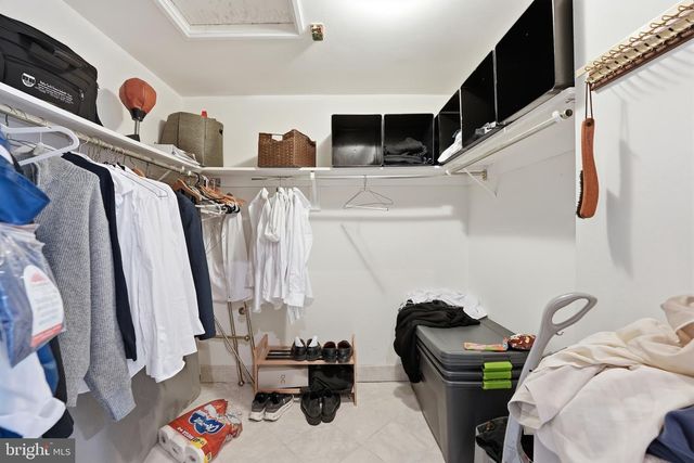 2211 WASHINGTON CIR NW, Washington, DC 20037