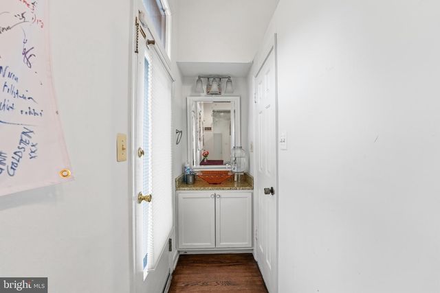 2211 WASHINGTON CIR NW, Washington, DC 20037