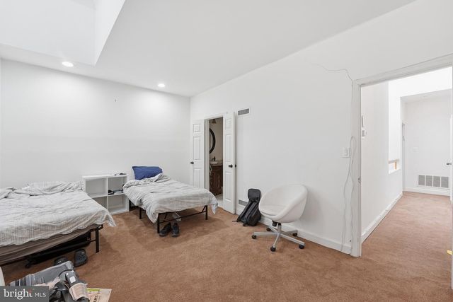 2211 WASHINGTON CIR NW, Washington, DC 20037