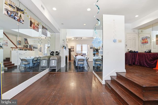 2211 WASHINGTON CIR NW, Washington, DC 20037