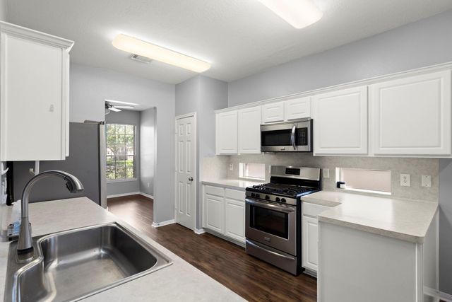 4838 Pinder Lane, Pearland, TX 77584