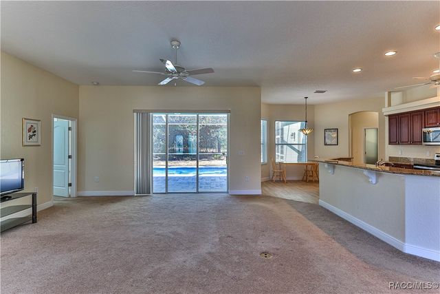 5 SAINTPAULIA Street, Homosassa, FL 34446