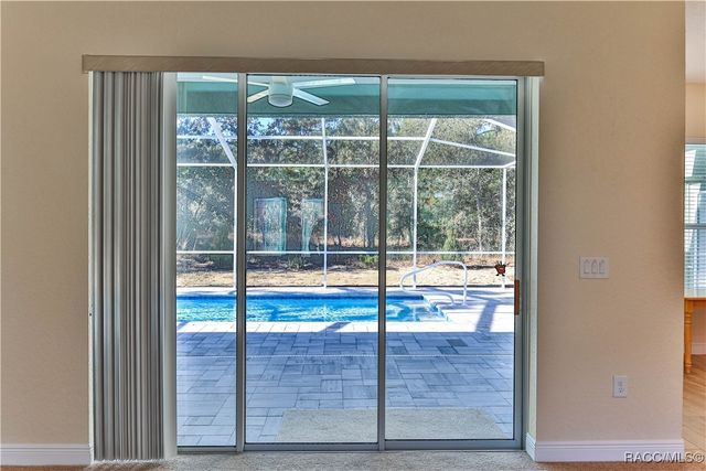 5 SAINTPAULIA Street, Homosassa, FL 34446