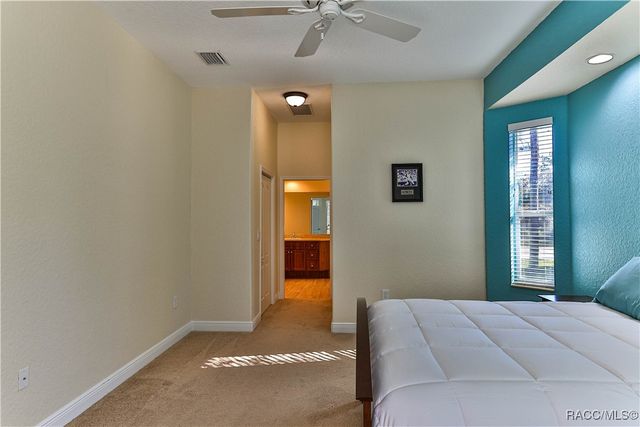 5 SAINTPAULIA Street, Homosassa, FL 34446