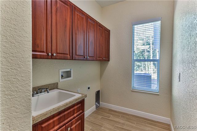 5 SAINTPAULIA Street, Homosassa, FL 34446