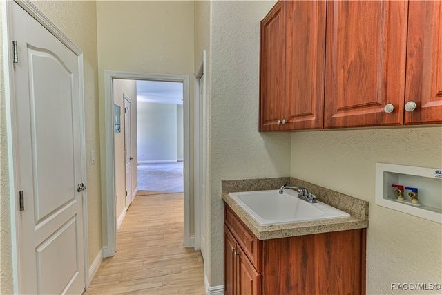 5 SAINTPAULIA Street, Homosassa, FL 34446