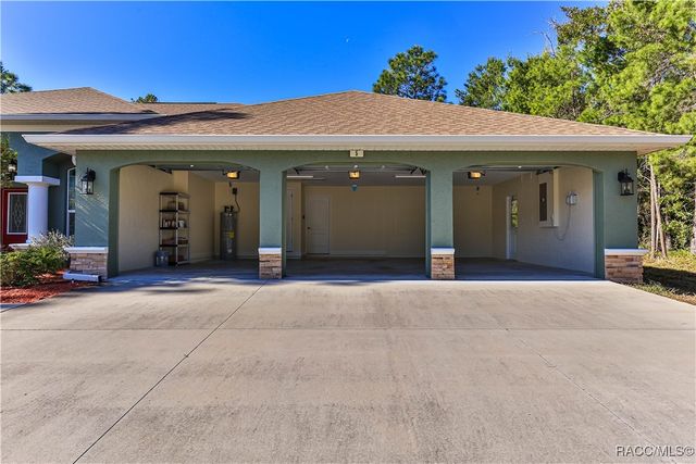 5 SAINTPAULIA Street, Homosassa, FL 34446