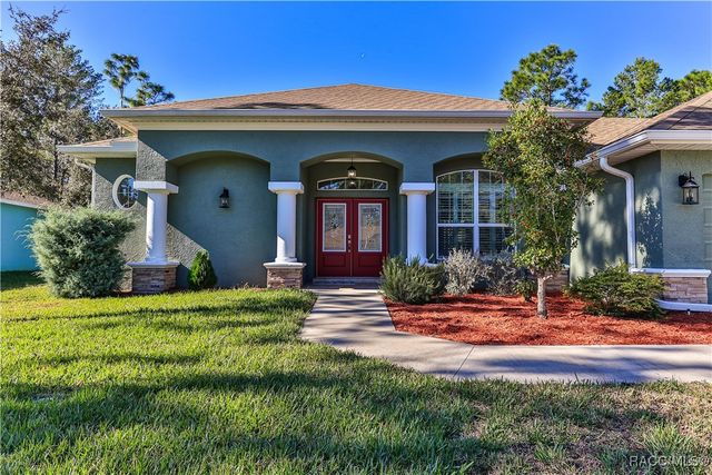 5 SAINTPAULIA Street, Homosassa, FL 34446