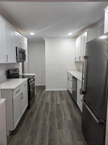 127 N Burgess Avenue, Columbus, OH 43204