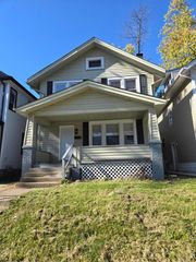 127 N Burgess Avenue, Columbus, OH 43204